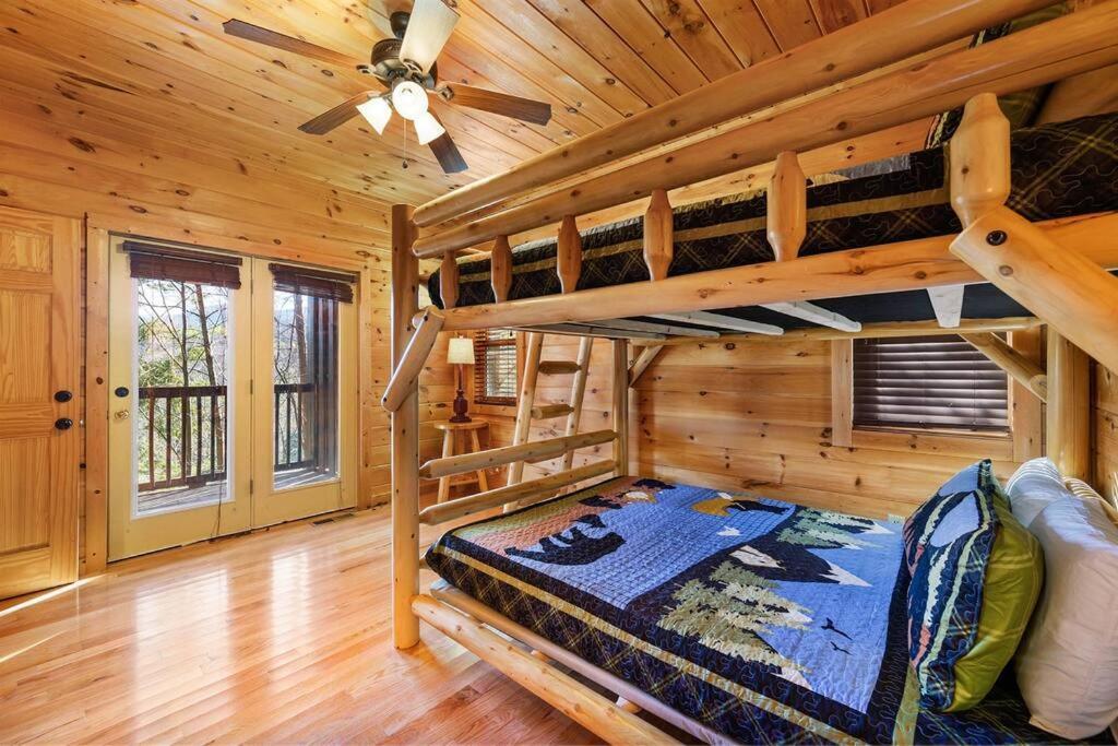 Spacious Smokies Cabin - Hot Tub With Mountain Views Gatlinburg Esterno foto