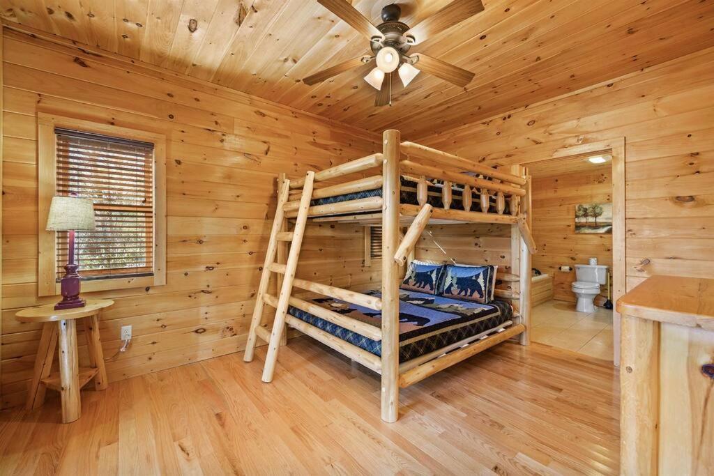 Spacious Smokies Cabin - Hot Tub With Mountain Views Gatlinburg Esterno foto