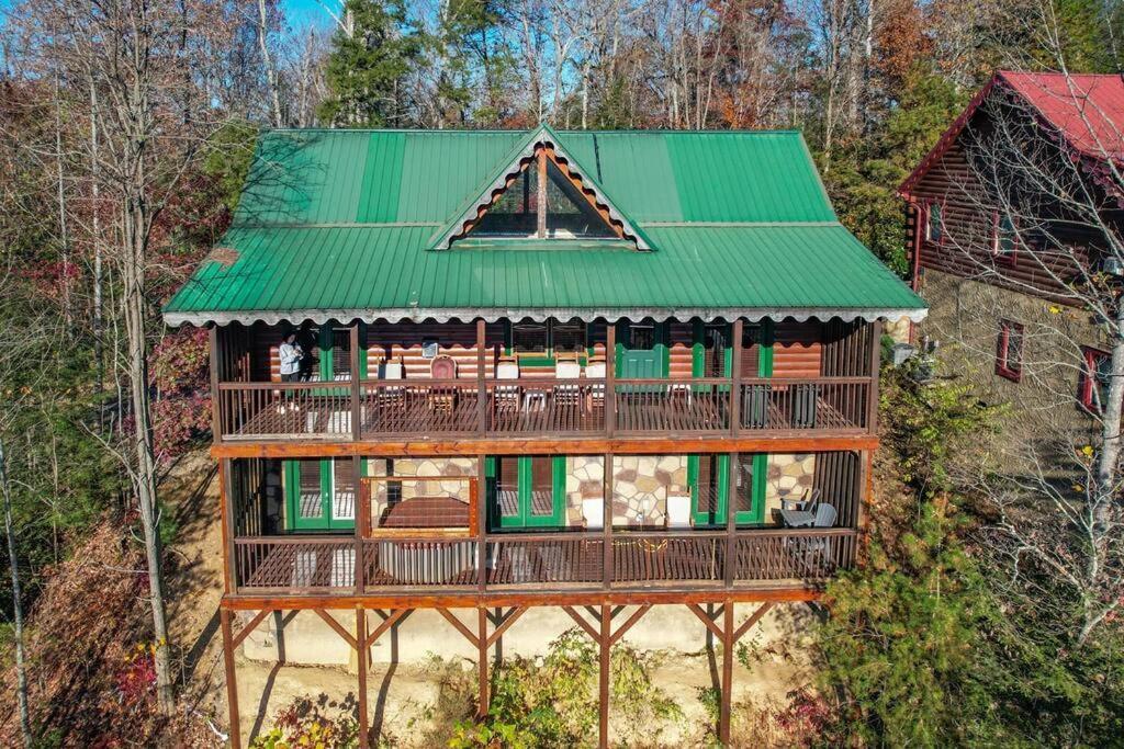 Spacious Smokies Cabin - Hot Tub With Mountain Views Gatlinburg Esterno foto
